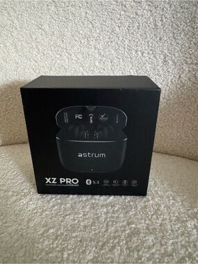 Astrum wireless earbuds packaging - black